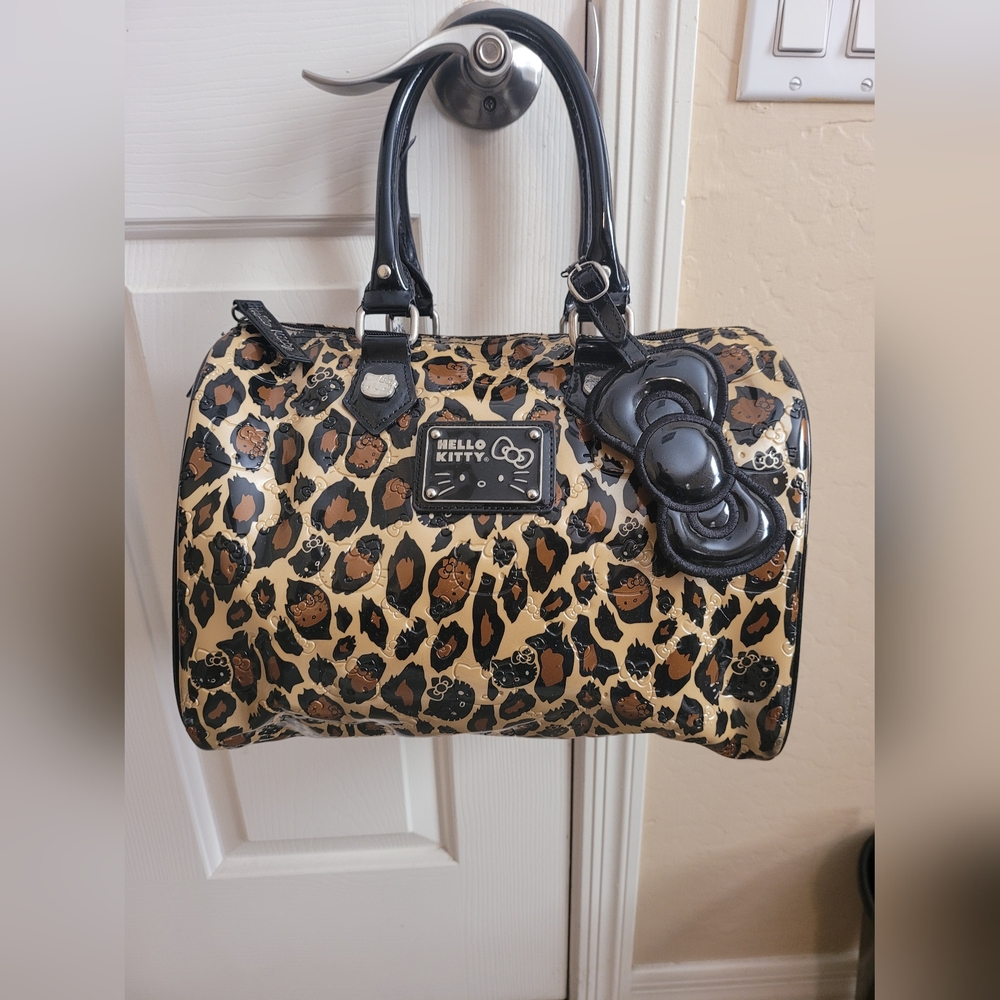 Hello kitty  Leopard print handbag/ purse